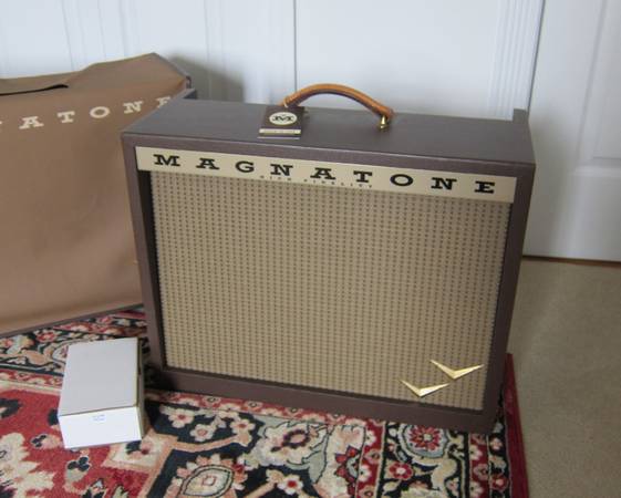 MAGNATONE PANORAMIC STEREO AMP BRAND NEW 1