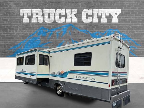 1995 Winnebago Itasca  34ft Class A Motorhome Super Slide Out Low Mile - $11,950 (1621 W Valley Hwy E  Sumner, WA 98390)63470108987395124
