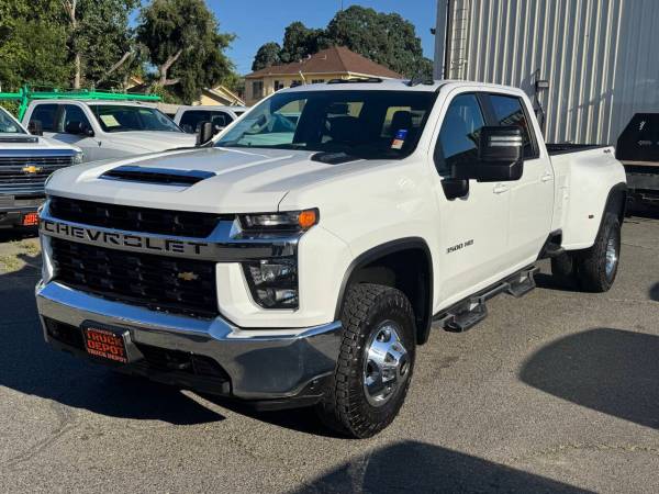 2021 Chevrolet Silverado 3500HD LT - Photo 3