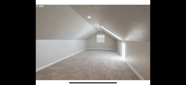 $1,350 / 1br - 500ft2 - Large private room w/extra space (Portland & Milwakie)63820825045763123