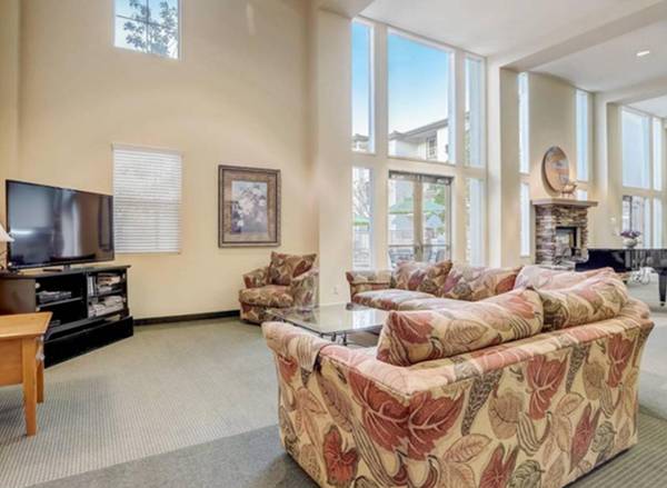 $2,350 / 2br - 1 Month FREE Now! + Elevators | Farmers Market - Senior Community (San Marcos)63932990481283122