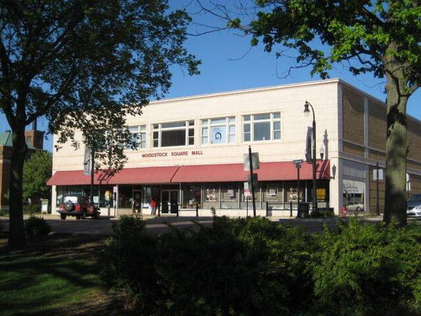 $1,500 / 1270ft2 - 1,270 pies cuadrados de espacio de oficina - ¡110 S Johnson St Unidad #207! (Woodstock)64148798871297120