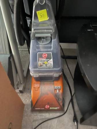 Hoover Carpet Cleaner 1