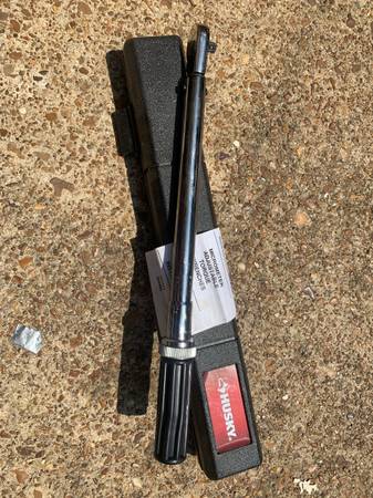 Husky Micrometer adjustable Torque wrench 1