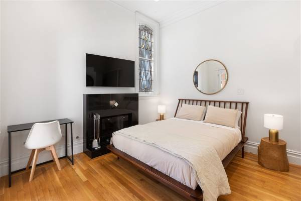 $5,500 / 1br - Furnished, charming Victorian luxury garden apt, junior 1-bed 1-bath (pacific heights)63847331324801123