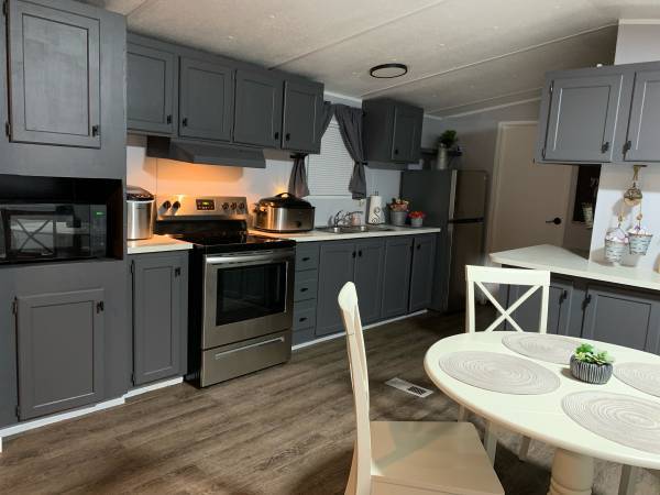 $600 / 2br - Comfortable bedroom with bathroom available in house (walnut creek)63667994837633121