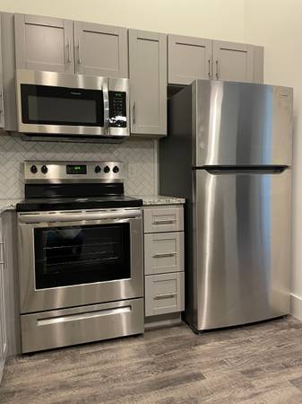 $3,685 / 2br - 803ft2 - Pre-Lease Our Spacious 2BR Limited Floor Plan! All-Inclusive! (Amherst)64016883813762122