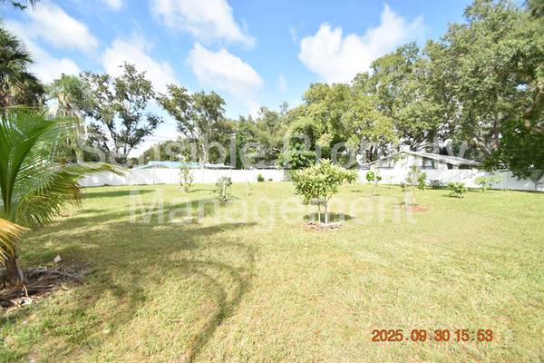$3,795 / 3br - 1980ft2 - 3295 Adrian Ave FULLY FURNISHED! HUGE fenced yard. (Largo)63976135466242123