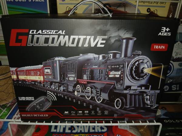 NiB - battery operated toy train set w/ remote 1