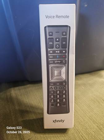 XFINITY VOICE REMOTE NEW IN BOX 1