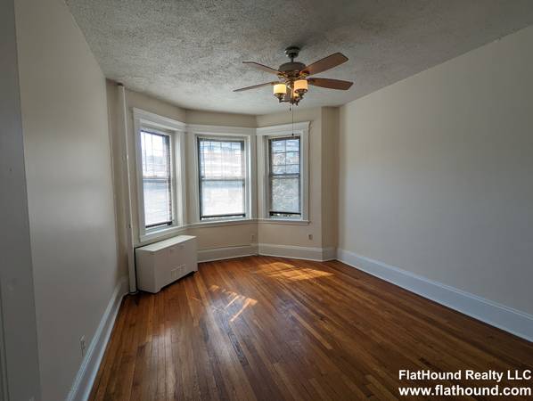 $2,750 / 1br - Front Facing 1-Bed in Fenway - Ready NOW (Fenway)63996692243714120