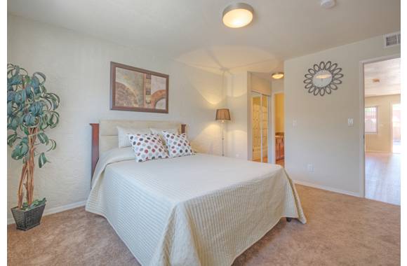 $1,299 / 1br - FOR RENT - EZ CREDIT - FLEX DEPOSITS!! Get into your new home today! (East Valley: Mesa, Tempe, Chandler, Gilbert, Scottsdale)64024996368770120