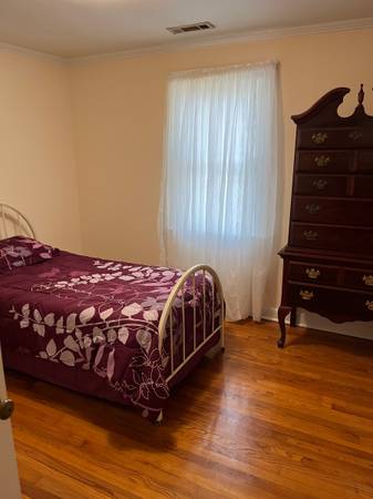 $2,100 / 3br - 1432ft2 - Perfect Location (James Island)64016108901507123