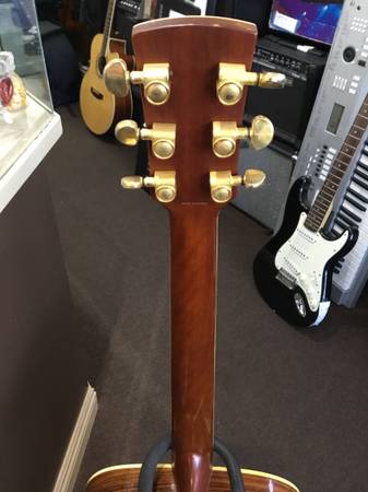 IBANEZ ARTWOOD ACOUSTIC GUITAR - $700 (Escondido)63471474542337123