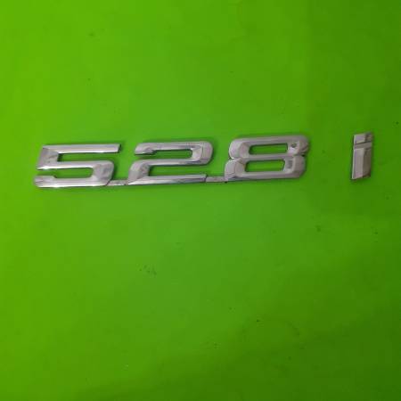 BMW 528i Trunk Emblem 1