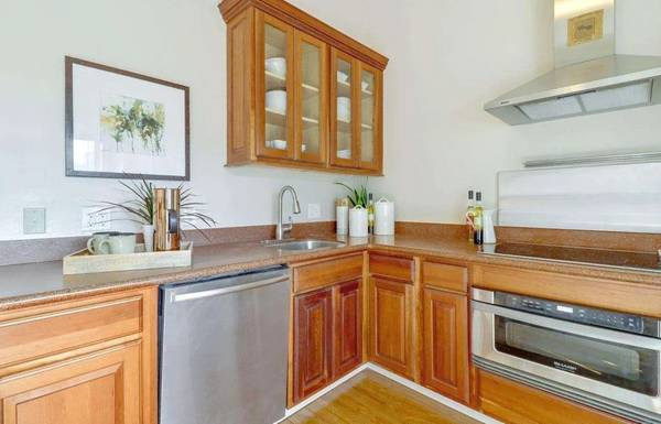 $2,199 / 1br - 476ft2 - 1BD just steps from Jack London Square in Oakland (oakland downtown)63851965964163122