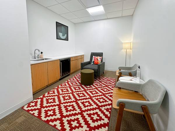 $89 Meeting Room for Rent - Hourly or Daily from $89/h (Reston)63822605006851124