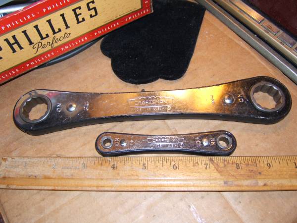 Craftsman 13/16'' X 7/8'' Dual-Sided Ratcheting Box Wrench&1/4"x 5/16" 1