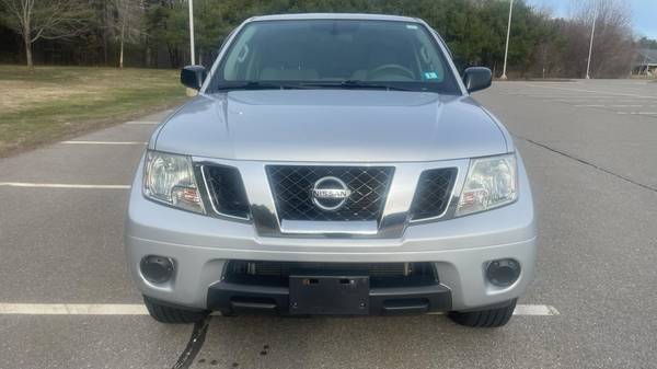 NO RUST!!!! 2012 Nissan Frontier V6 4x4 ONLY 137k Miles NO RUST!!!! - $10,999 (Hooksett)63624498769409121