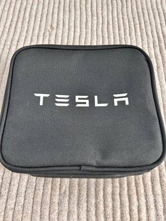 Tesla Model X Tow Trailer Hitch Receiver 1