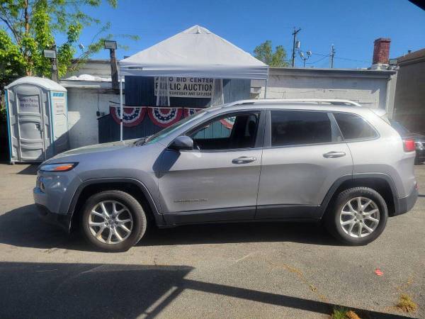 2017 Jeep Cherokee KL - $6,400 (+ Auto Bid Center)63439815622145122