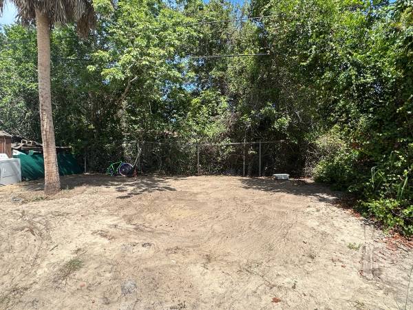 $600 Rv / Camper Lot para alquilar (Sebastian)63800007390339121