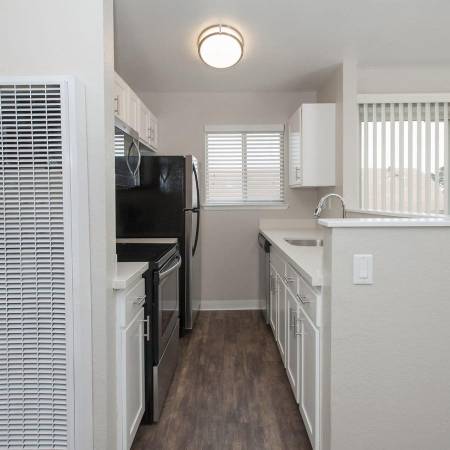 $2,436 / 1br - 450ft2 - Balcony or Patio*, Hardwood-Inspired Floors, Granite Countertops (Monte Vista)64009500151683120