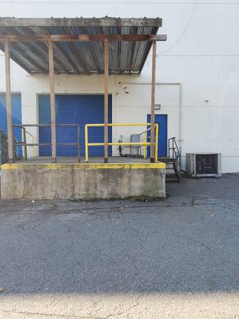 $7,063 / 5650ft2 - Large Clifton Warehouse Space For Rent August 1st (1 Ackerman)63676257921667124
