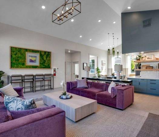 $2,013 / 2br - 1001ft2 - Lavadora y Secadora de Tamaño Completo en el Hogar, Jardín Comunitario, Casa Club (Woodburn)63660461280643121