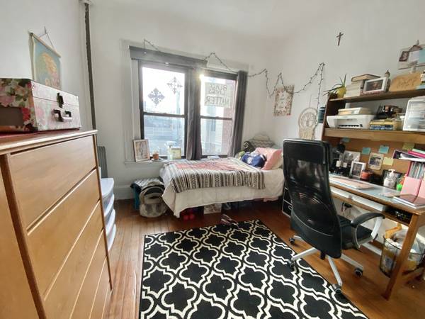 $3,200 / 1br - Allston 1 Bed Split/1 Bath Brownstone | Harvard Ave (Allston)63817587313539121