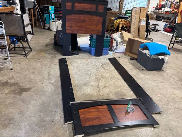 Twin bed 1