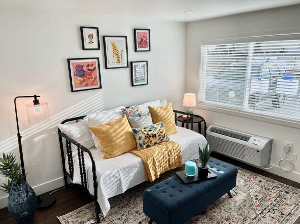 $795 / 202ft2 - ¡La Mejor Oferta en la Ciudad! Alquila desde $597 + ¡3 Meses GRATIS! Mantenimiento en el Sitio (1520 N Oregon Ave, Pasco, WA)63862922932353123