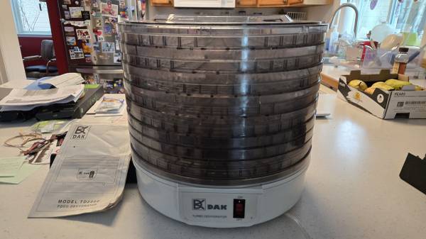 DAK TD 2000 FOOD DEHYDRATOR 1