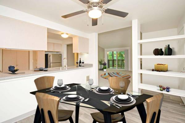 $2,781 / 3br - 1207ft2 - Dishwasher, Expansive Closet Space, Swimming Pool, Fireplace (Issaquah)63934419548547123