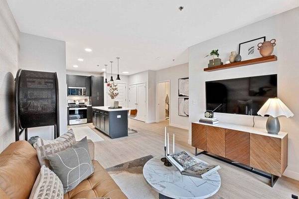 $2,635 / 2br - 1067ft2 - Sublease at Metro 19 Luxury Apartments w/ Pool & Fitness Center (Roselle)63960014592387120