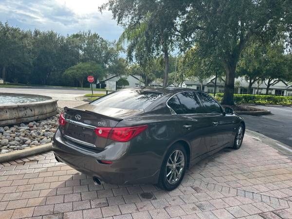 2015 Infiniti Q50 • 3.7 Premium Sedan - $9,99963443850323841122