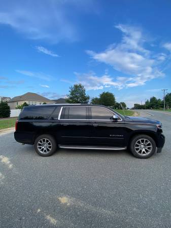2016 Chevrolet Suburban LTZ 1500 4WD FFV – Totalmente equipado - $14,995 (Woodbridge)63435103822595121