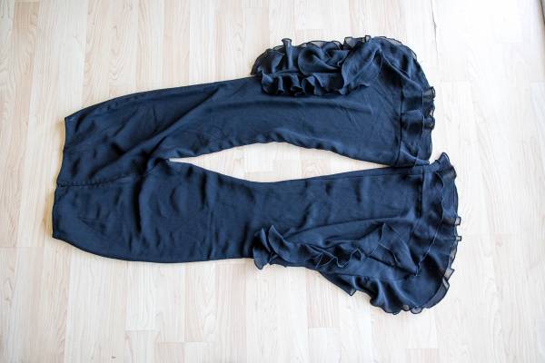 Salsa/Tango flare leg black pants:  Crepe Size 6 1