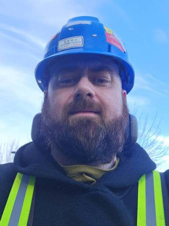 Experienced Driver • Yard Worker • Skid Steer Operator • General Labou 1