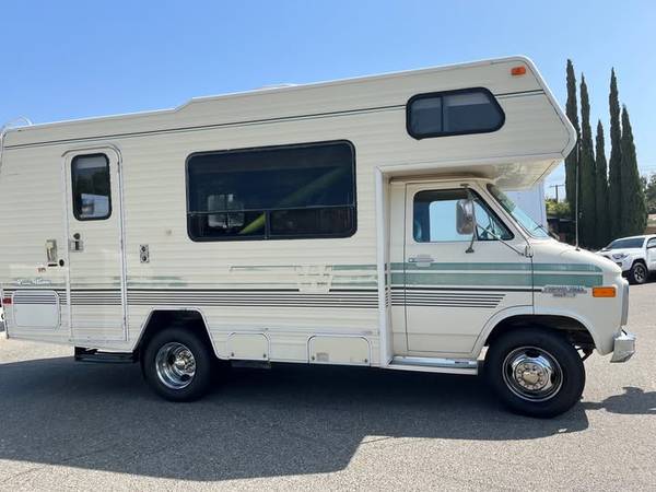 I will barter RV  Winbago1987 Minnie Winnie 1