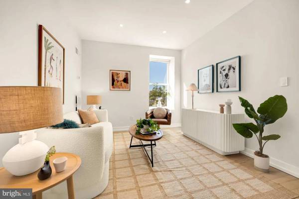 $1,000 / 1br - 550ft2 - Historic Beaux Arts building, fully renovated from top to bottom63958909462787124