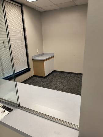 $1,450 / 1685ft2 - Commercial / Retail / Medical / Office Suite for Lease (Steelton)64010158752899124