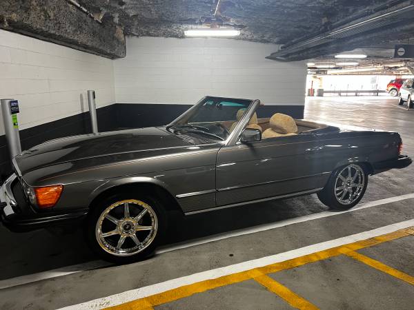 🔥 Iconic 1980 Mercedes-Benz 450SL - A Timeless Classic! 🔥 - $30,000 (Stamford, Ct)63618039002371120