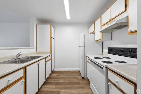 $1,988 / 2br - 735ft2 - 📞 Call Now – Limited-Time Specials for Seniors 62+ (1221 W 7th St, Los Angeles, CA)63857624341121123