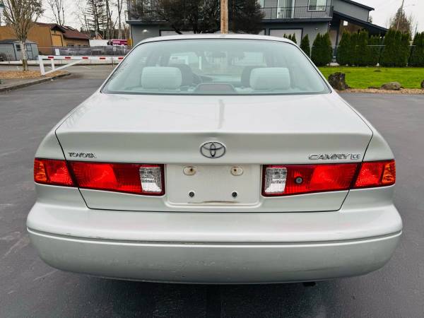 2000 Toyota Camry - ¡Financiamiento disponible! - $4900.00 (Puyallup WA)63623524941059123