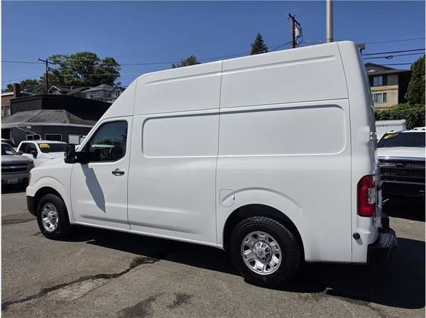 2017 Nissan NV3500 HD - Photo 10
