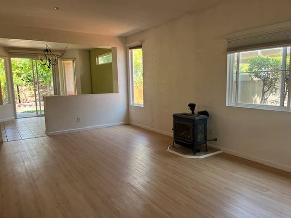 $2,400 / 2br - 1100ft2 - Clover Springs Retirement Community 2bed/2bath (healdsburg / windsor)63658061674243122