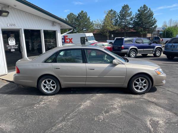 2000 Toyota Avalon XLS Heated Leather | Sunroof | Reliable - $3,950 (Imports of Fort Collins)63619653247107121