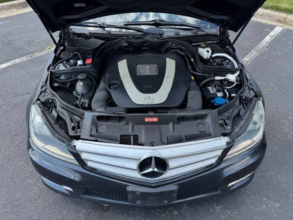 2012 MERCEDES BENZ C300 4matic con 140,000 millas - $3,600 (Severn)63616184864131121