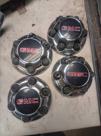 Gmc center caps 1